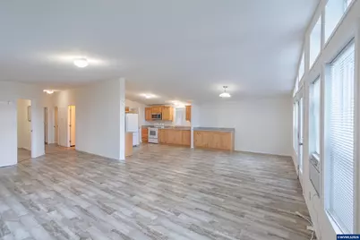 352 SW Butterfield Pl, Corvallis, OR 97333 - Photo 4