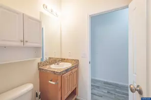 352 SW Butterfield Pl, Corvallis, OR 97333 - Photo 12