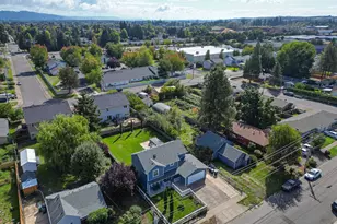 327 Broad St S, Monmouth, OR 97361 - Photo 40