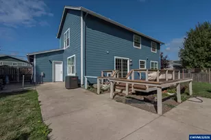 327 Broad St S, Monmouth, OR 97361 - Photo 32