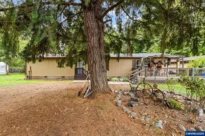 1606 11th St, Sweet Home, OR 97386 - Photo 2