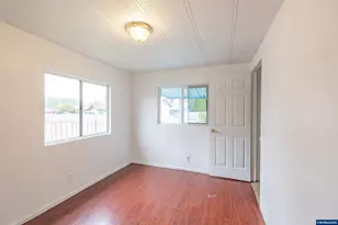 37180 Pony Rd, Lebanon, OR 97355 - Photo 12