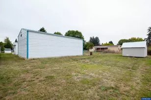 37180 Pony Rd, Lebanon, OR 97355 - Photo 18