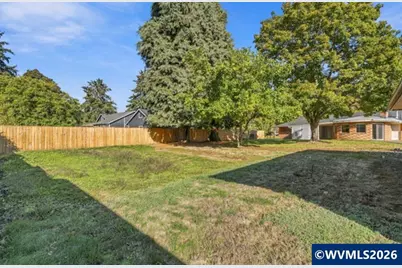 724 South Nebergall Lp NE, Albany, OR 97321 - Photo 32