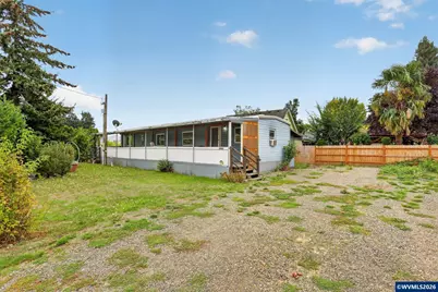 10882 Oak St NE, Donald, OR 97020 - Photo 4