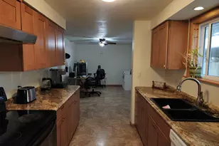 5090 Windsor Island Rd N, Keizer, OR 97303 - Photo 8