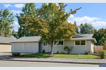 1568 N 3rd Av, Stayton, OR 97383 - Photo 2