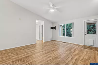 800 Riverbow Av NW, Albany, OR 97321 - Photo 8