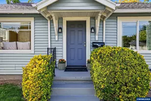 565 25th St SE, Salem, OR 97301 - Photo 4