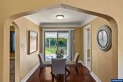 565 25th St SE, Salem, OR 97301 - Photo 10
