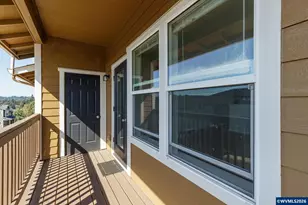 1996 Hawksview Ave SE, Salem, OR 97306 - Photo 8