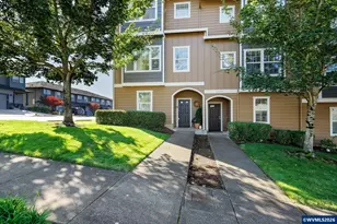 1996 Hawksview Ave SE, Salem, OR 97306 - Photo 2