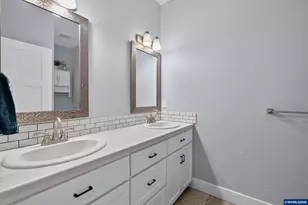 1023 Jaysie Dr, Silverton, OR 97381 - Photo 28