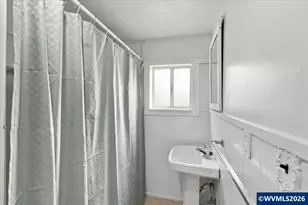 930 Alder St, Sweet Home, OR 97386 - Photo 20