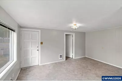 930 Alder St, Sweet Home, OR 97386 - Photo 4