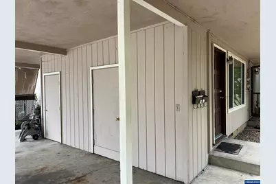 555-557 NW Oak Av, Corvallis, OR 97330 - Photo 2