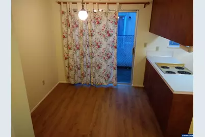 555-557 NW Oak Av, Corvallis, OR 97330 - Photo 8