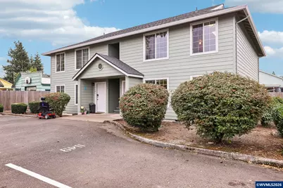 1149 D St, Independence, OR 97351 - Photo 2