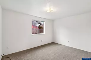 1149 D St, Independence, OR 97351 - Photo 18