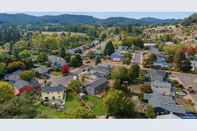 8110 Daphne Ct, Corvallis, OR 97330 - Photo 48