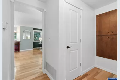 25154 Aurora Ln, Philomath, OR 97370 - Photo 16