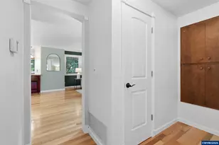 25154 Aurora Ln, Philomath, OR 97370 - Photo 16