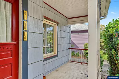235 15th St NE, Salem, OR 97301 - Photo 4