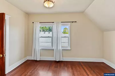 235 15th St NE, Salem, OR 97301 - Photo 28