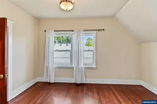 235 15th St NE, Salem, OR 97301 - Photo 28