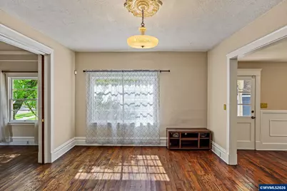 235 15th St NE, Salem, OR 97301 - Photo 8