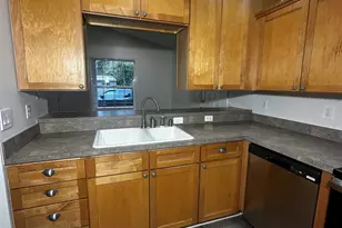504 Wall St, Silverton, OR 97381 - Photo 12