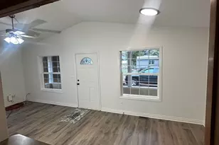 504 Wall St, Silverton, OR 97381 - Photo 10