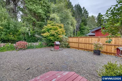 385 SE Anchor Av, Depoe Bay, OR 97341 - Photo 34