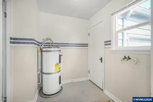 1365 Pearl St NE, Salem, OR 97301 - Photo 16