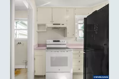1365 Pearl St NE, Salem, OR 97301 - Photo 14