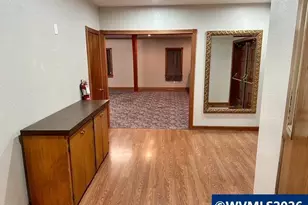 1099 Queen Av SW, Albany, OR 97321 - Photo 4