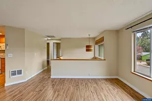 4805 7th Ave SE, Salem, OR 97302 - Photo 6