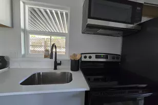 1800 Lakewood #107 Ct, Eugene, OR 97402 - Photo 12