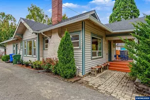735 20th St NE, Salem, OR 97301 - Photo 4