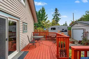 735 20th St NE, Salem, OR 97301 - Photo 36