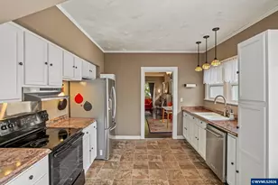 735 20th St NE, Salem, OR 97301 - Photo 26
