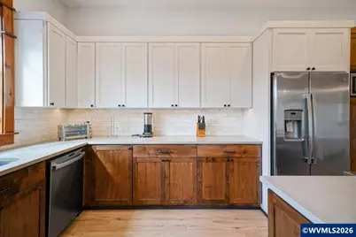 46 Walnut St, Independence, OR 97351 - Photo 16