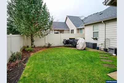 422 Turnberry Av, Woodburn, OR 97071 - Photo 28