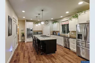 422 Turnberry Av, Woodburn, OR 97071 - Photo 14
