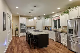 422 Turnberry Ave, Woodburn, OR 97071 - Photo 14