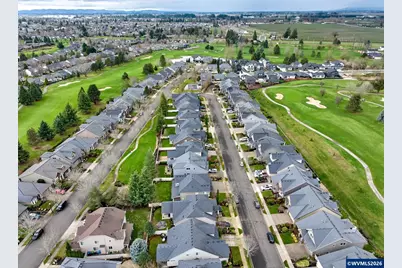 422 Turnberry Av, Woodburn, OR 97071 - Photo 32