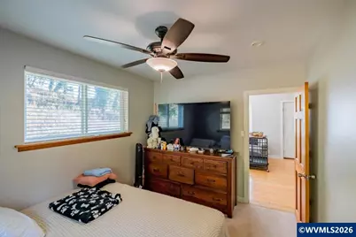 10175 Sunnyside Rd SE, Jefferson, OR 97352 - Photo 14