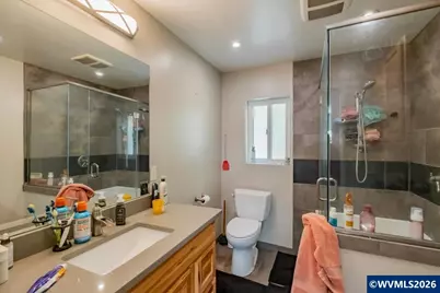 10175 Sunnyside Rd SE, Jefferson, OR 97352 - Photo 16