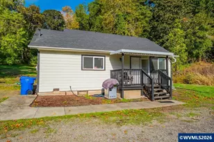 10175 Sunnyside Rd SE, Jefferson, OR 97352 - Photo 2