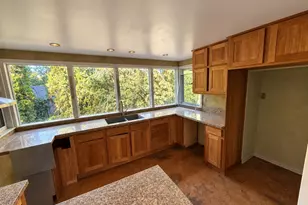 3860 Croisan Creek Rd S, Salem, OR 97302 - Photo 10
